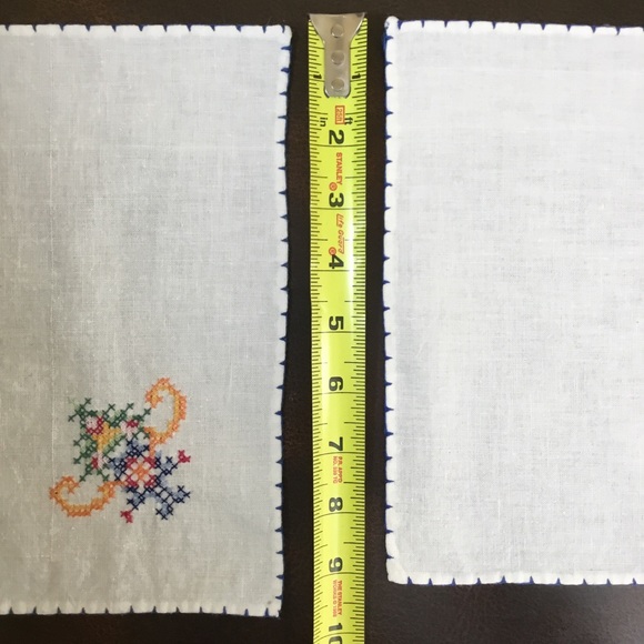 2 Vintage Hand Embroidered Ladies Hankies Handmade Handkerchiefs Cross Stitch - Picture 6 of 8